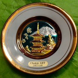 Choking Art 24kt Gold Collector's Plate